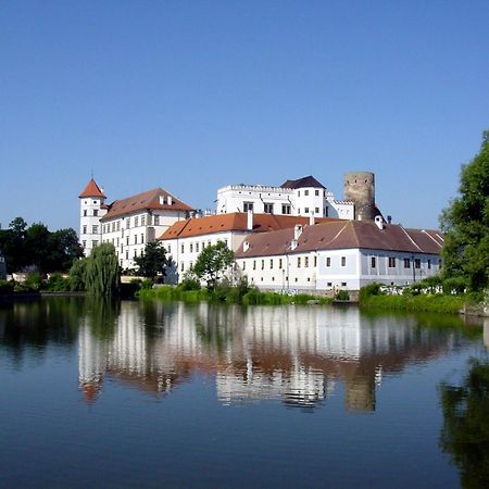 Penzion Kapitan Jindrichuv Hradec Luaran gambar